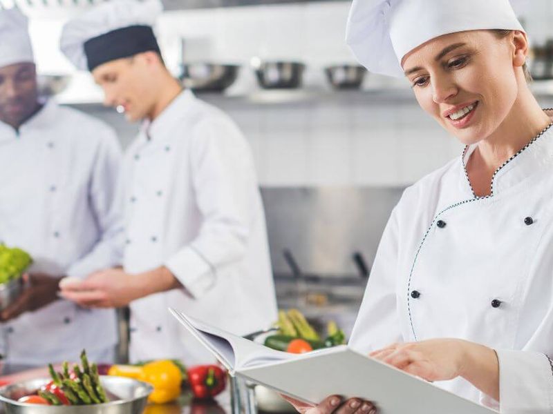 Sueldo ayudante de cocina &iquest;Sabes calcularlo?