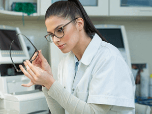 Grado Superior &Oacute;ptica de Anteojer&iacute;a a Distancia