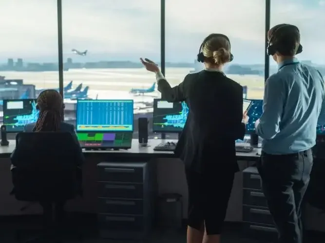 &iquest;Qu&eacute; estudiar para ser controlador a&eacute;reo?