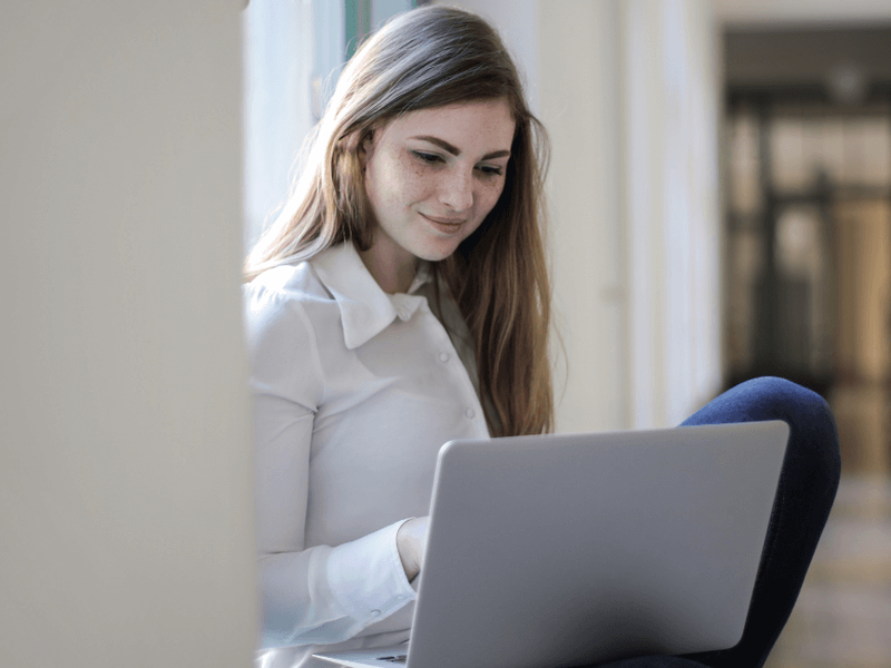 &iquest;Estudiar mientras trabajas?, Aprende c&oacute;mo